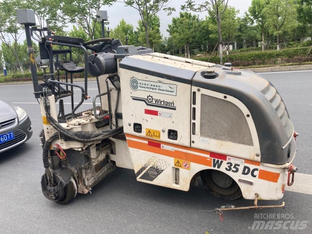 Wirtgen W35DC Fraiseuse à froid