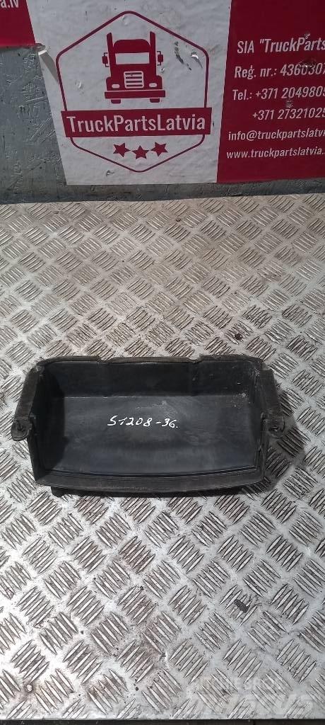 Scania 94 D.   1369964 Cabines