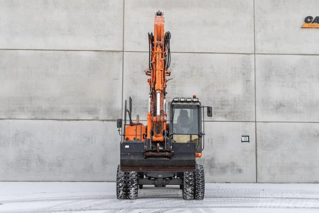 Doosan DX 140 W-3 Pelle sur pneus