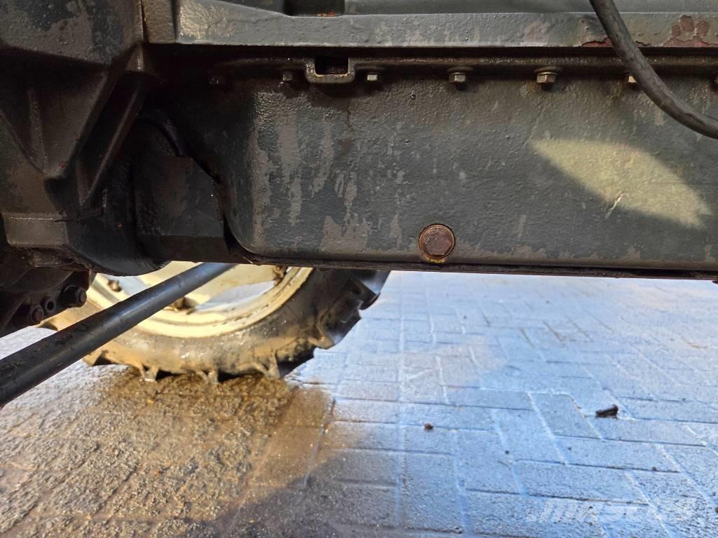 Renault 68-14RS Tracteur