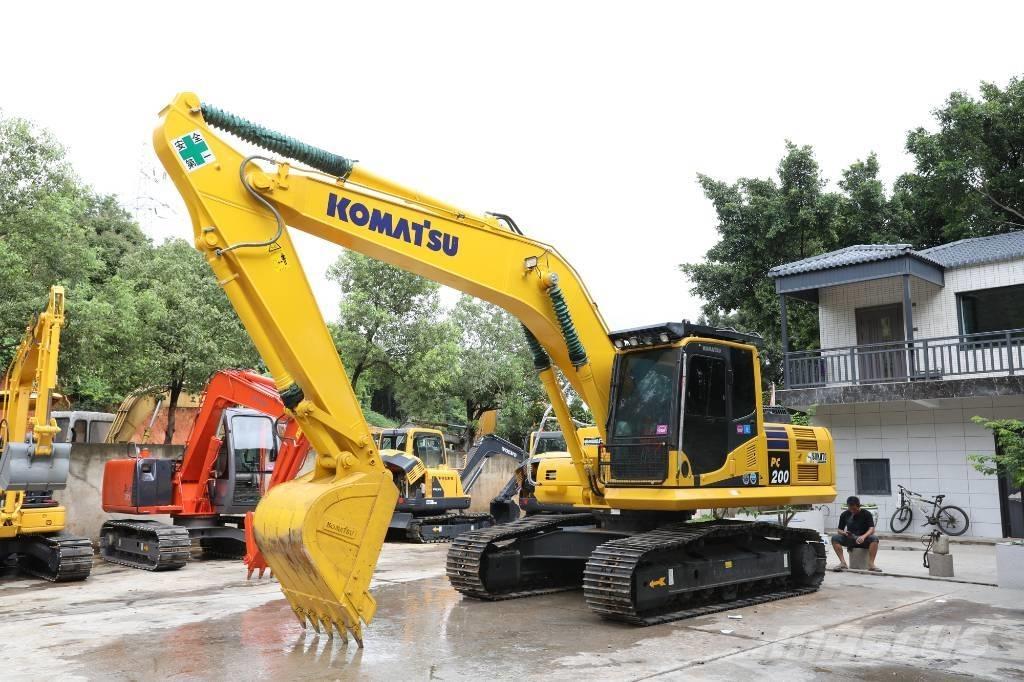 Komatsu PC 200-8 Mini pelle < 7t