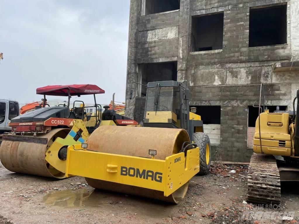 Bomag BW 217 Rouleaux monocylindre