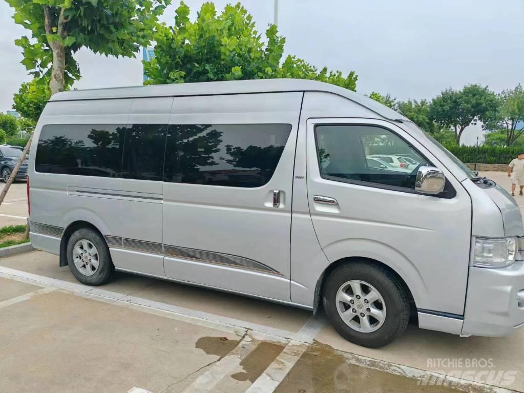 Toyota Coaster Autobus interurbain