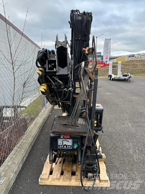 Hiab 122 B-3 CL Grue auxiliaire