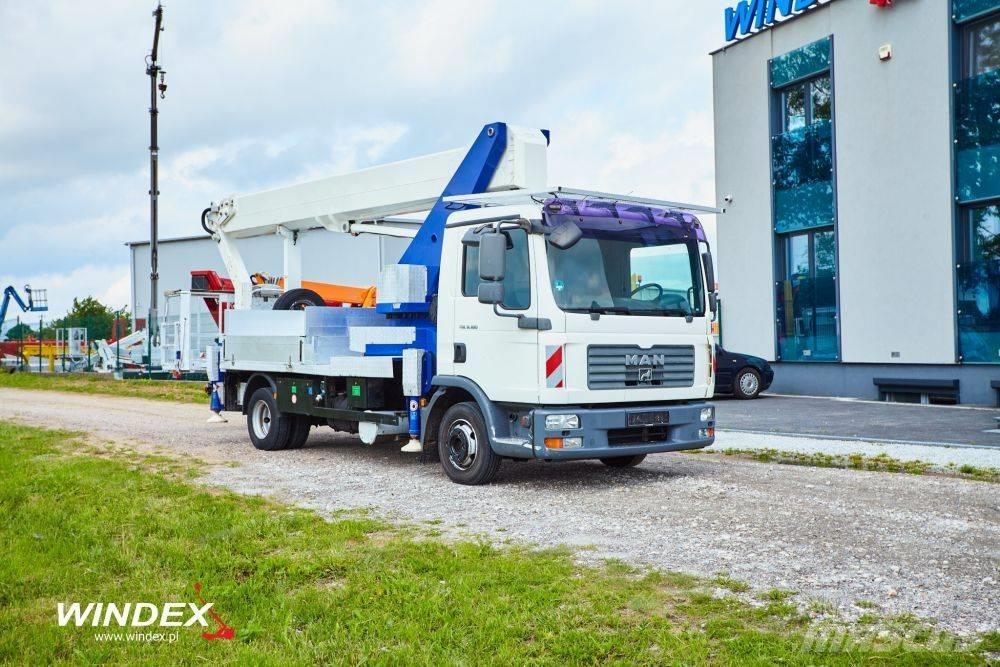Wumag WT 300 Camion nacelle