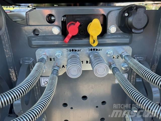 Wacker Neuson EW 100 Pelle sur pneus