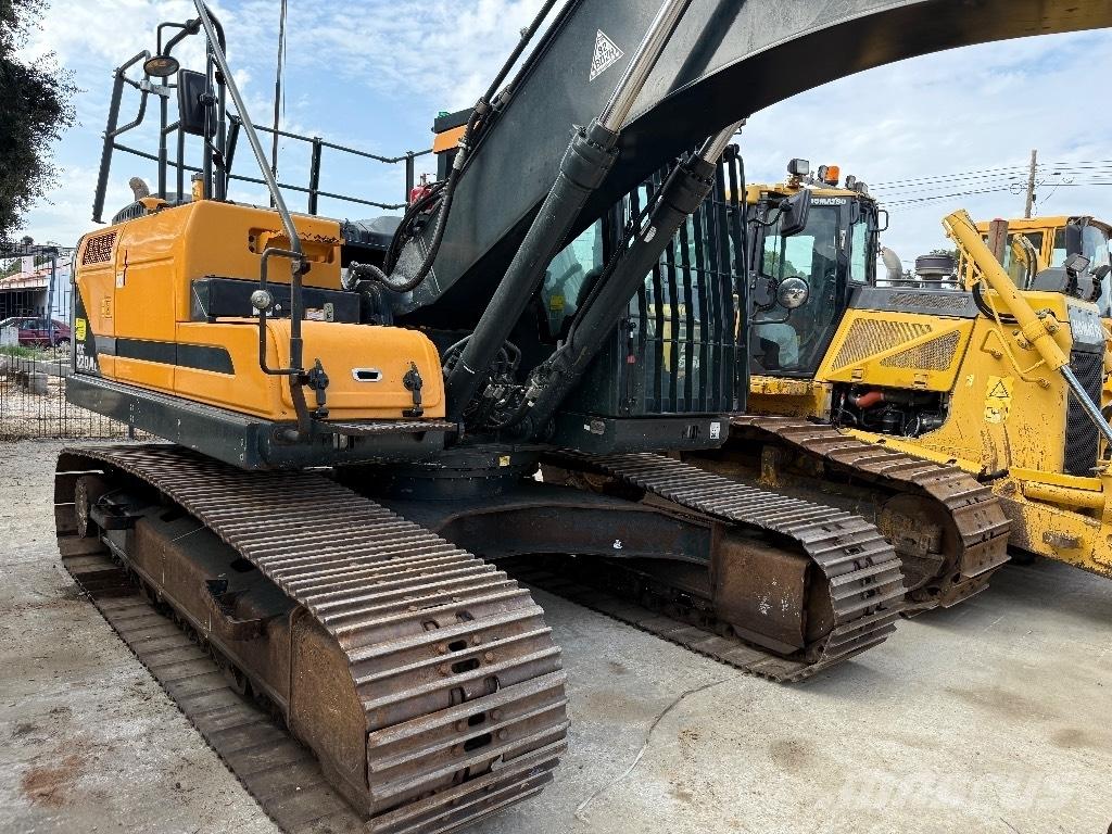 Hyundai HX 220 AL Pelle sur chenilles