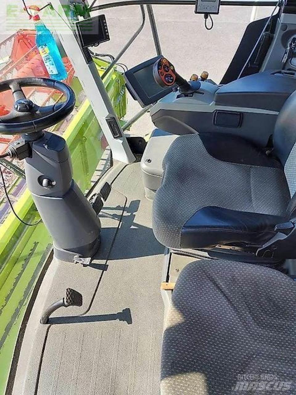 CLAAS lexion 750 Moissonneuse batteuse