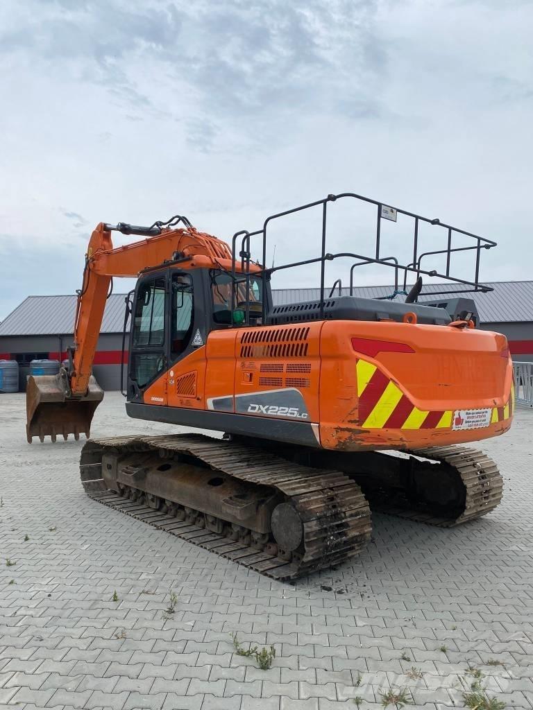 Doosan DX 225 LC Pelle sur chenilles