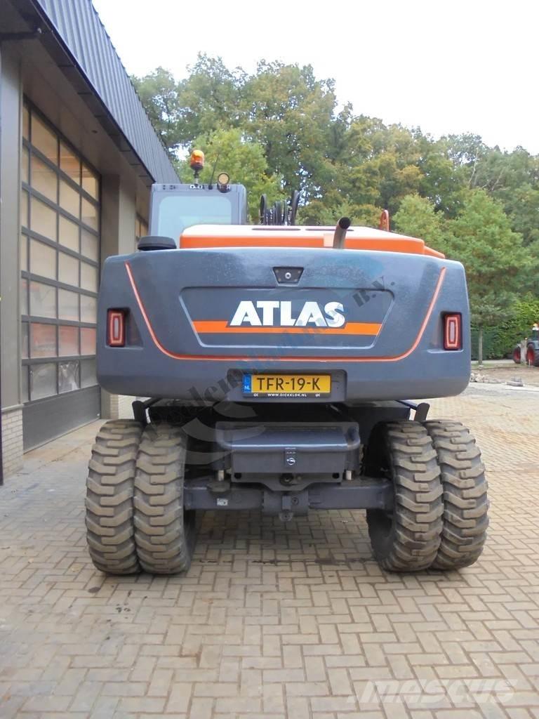 Atlas 150W Pelle sur pneus