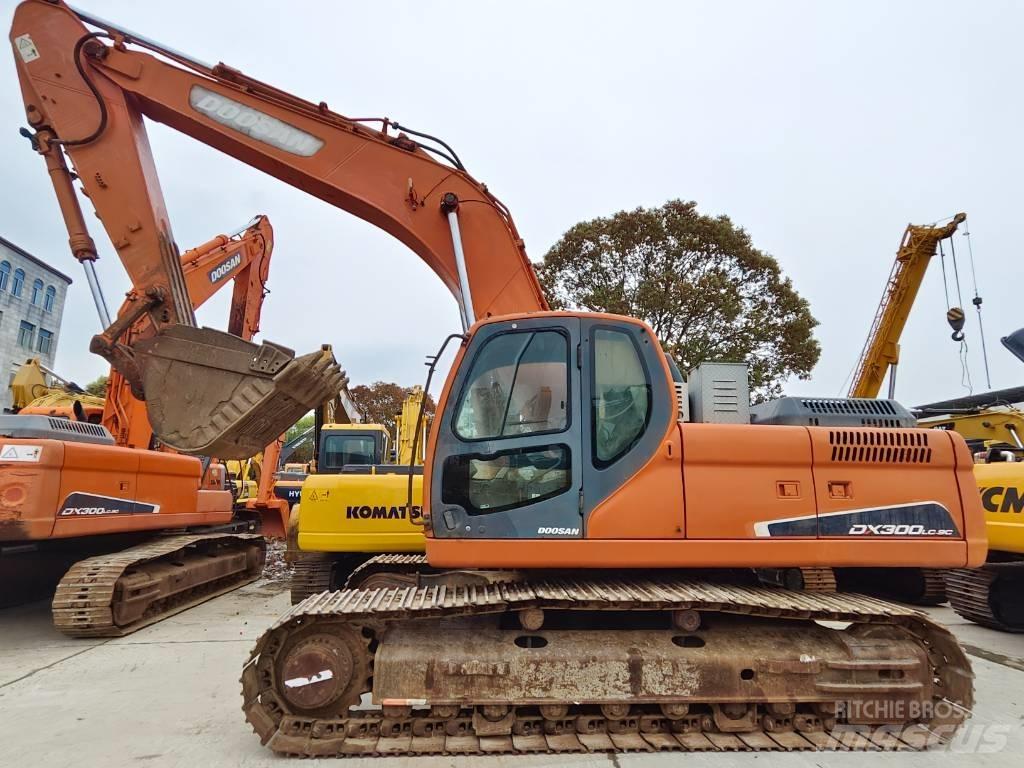 Doosan DX 300 LC Pelle sur chenilles