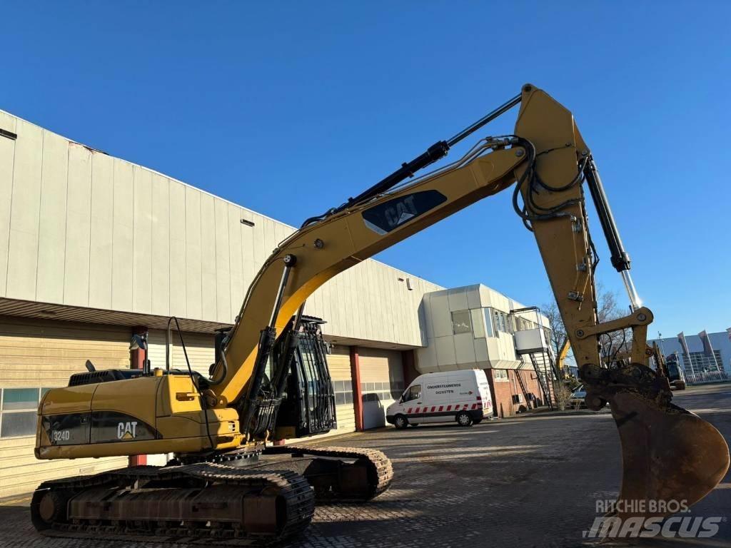 CAT 324 D L Pelle sur chenilles
