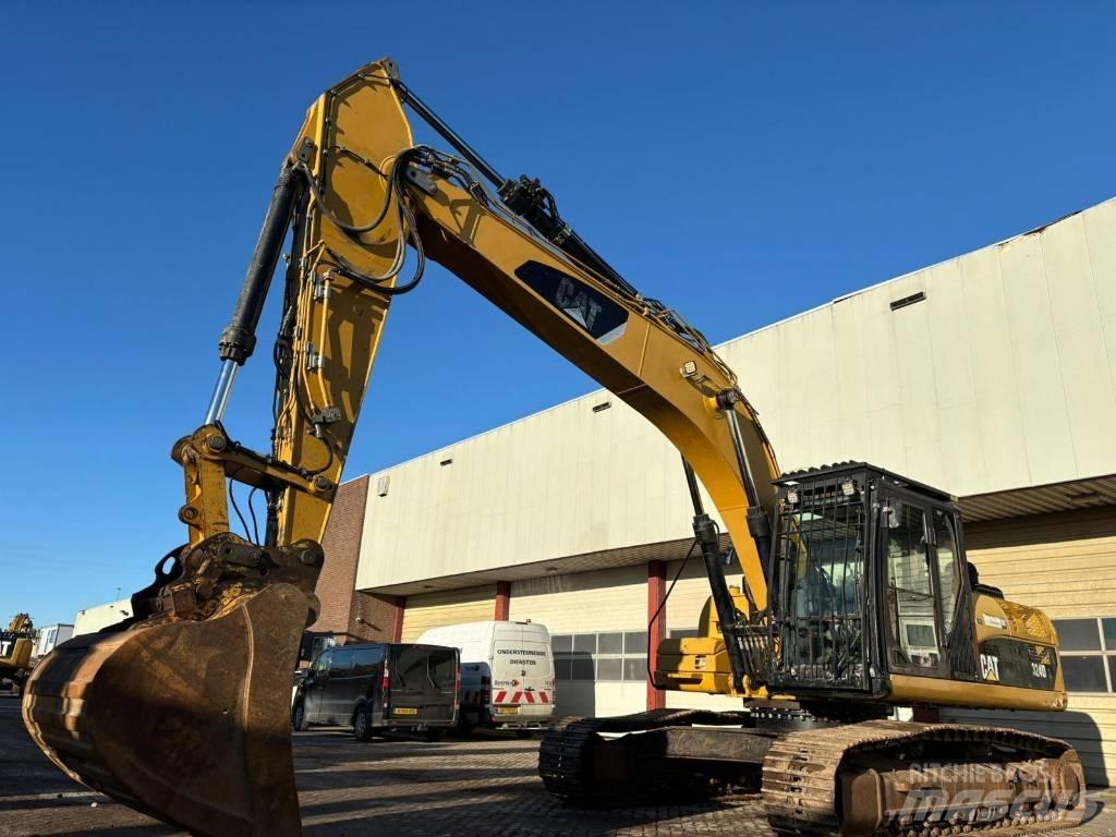 CAT 324 D L Pelle sur chenilles