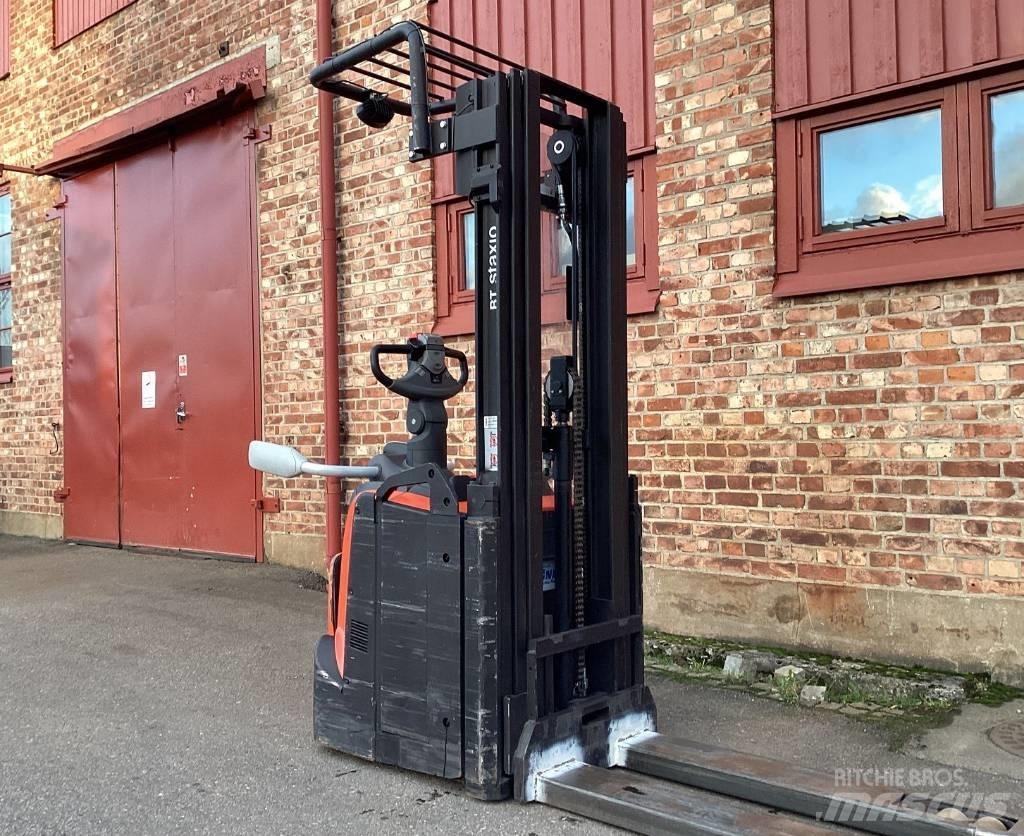 BT SPE 120 L Gerbeur accompagnant
