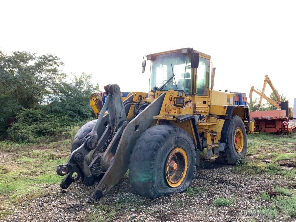 Volvo L 120 C Chargeuse sur pneus