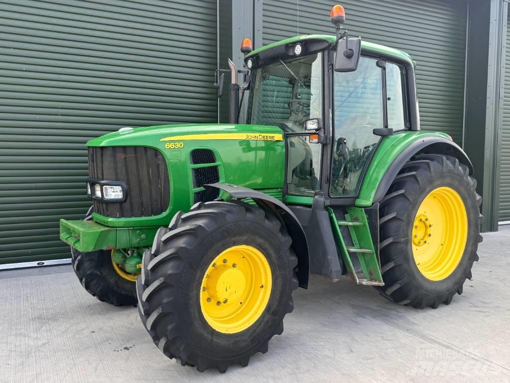 John Deere 6630 Tracteur
