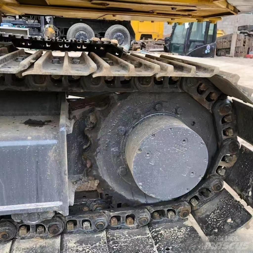 Komatsu PC 60 Pelle sur chenilles