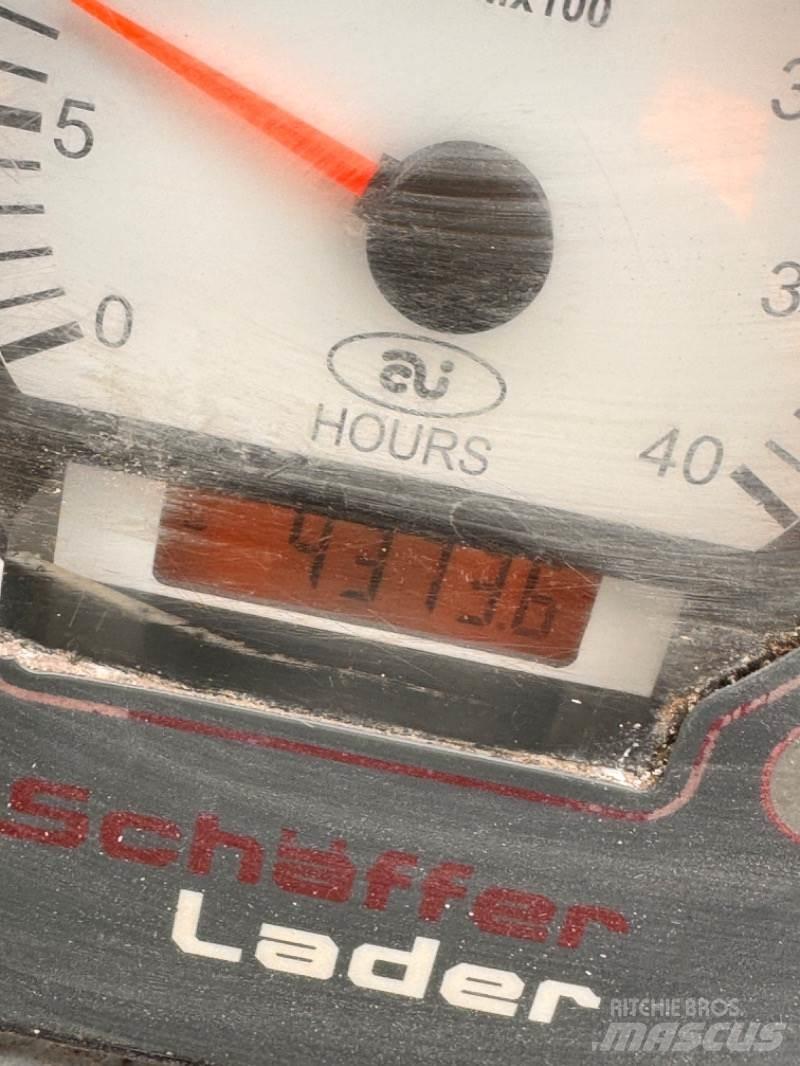 Schäffer 3350 Chargeuse sur pneus