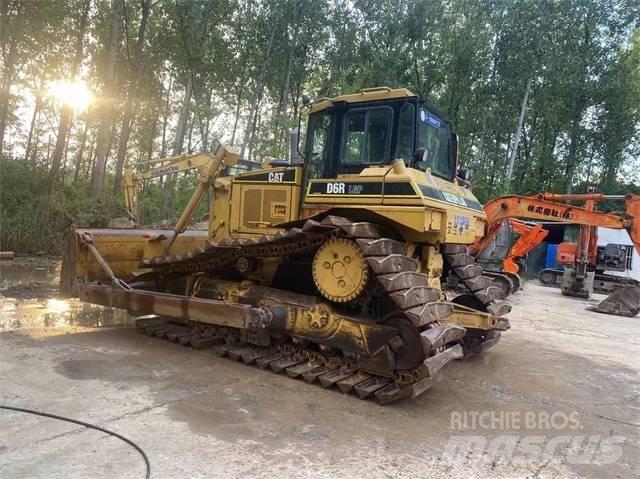 CAT D 6 R Bouteurs sur chenilles