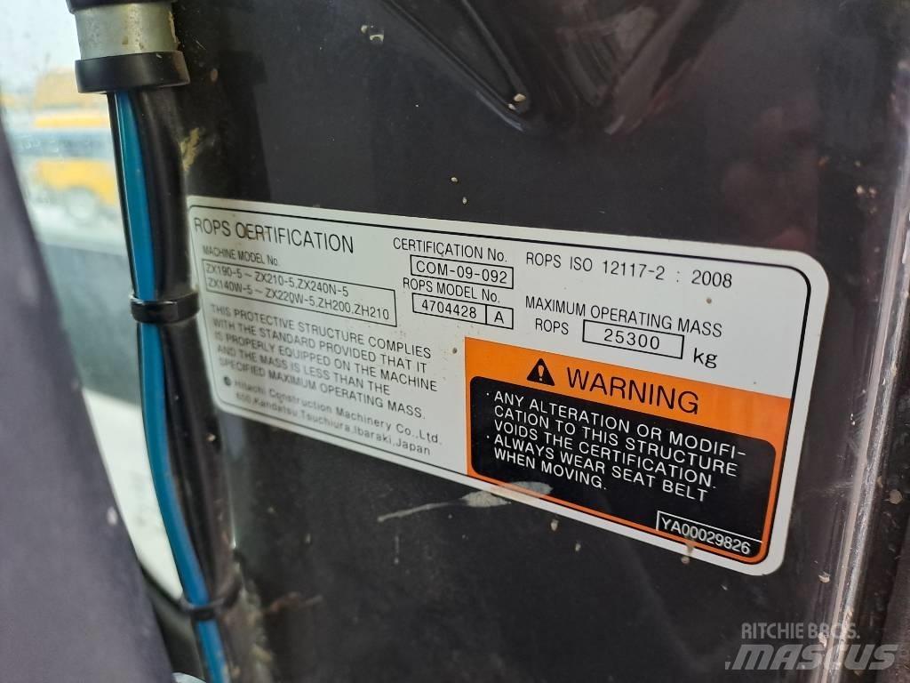 Hitachi ZX210LC-5B Pelle sur chenilles