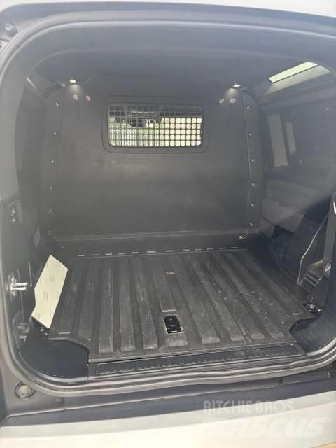 Land Rover Defender Utilitaire
