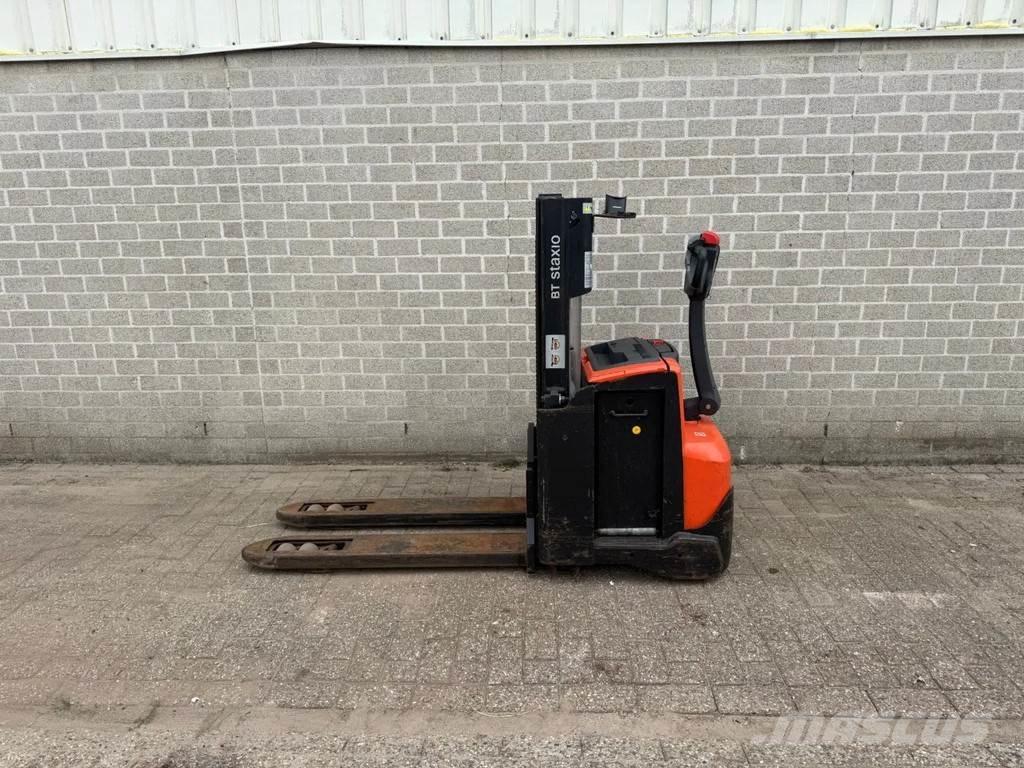 BT SWE200D Gerbeur accompagnant