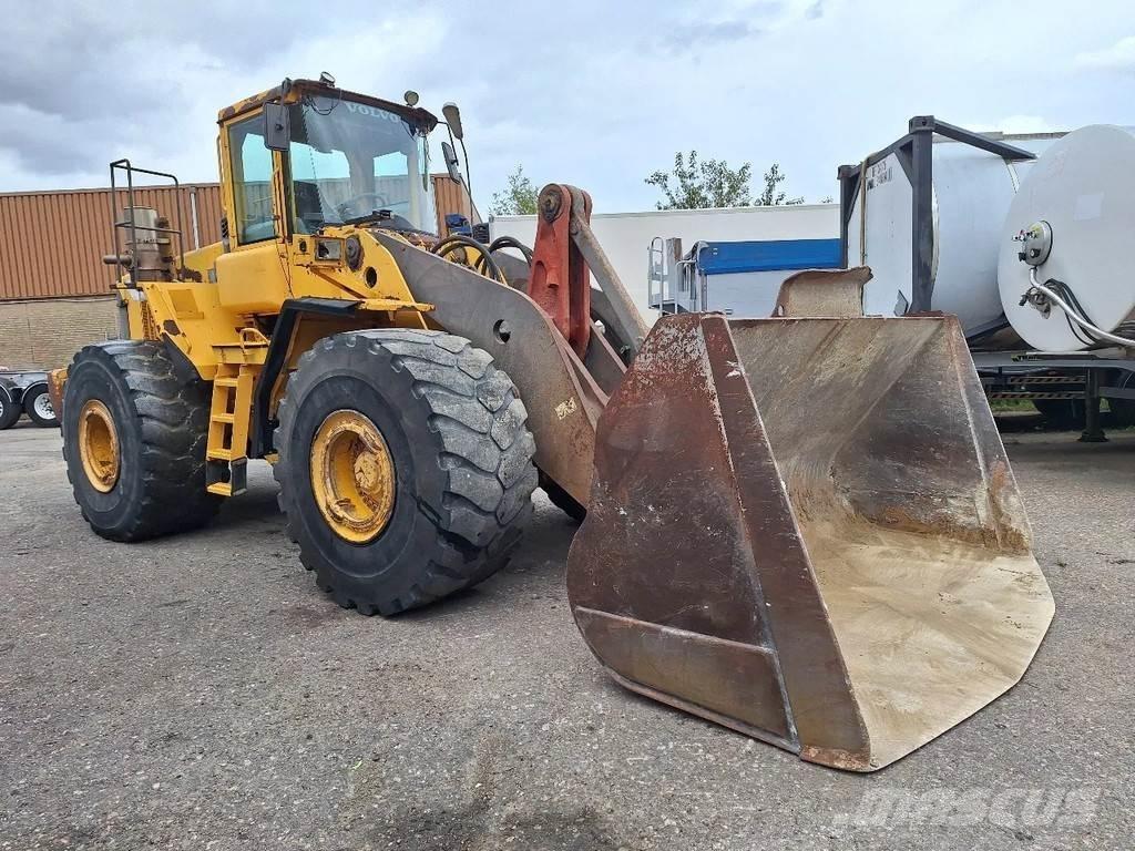 Volvo L220D Chargeuse sur pneus