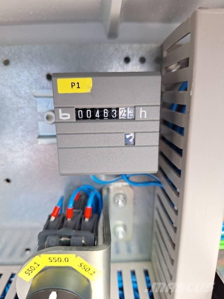 Böcker AHK 36/2400 Autre grue