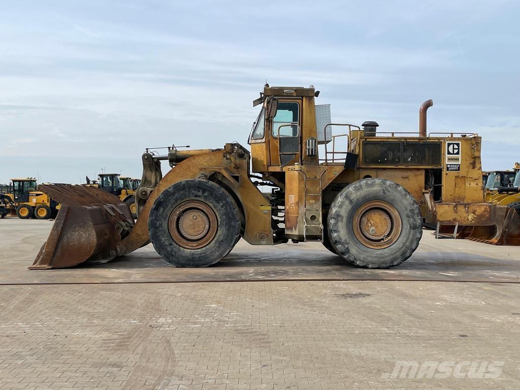 CAT 988B Chargeuse sur pneus