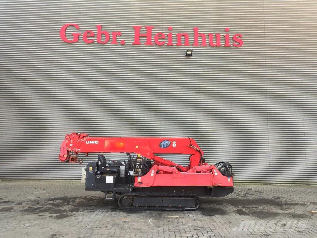 Unic URW 506 CDE Mini grue