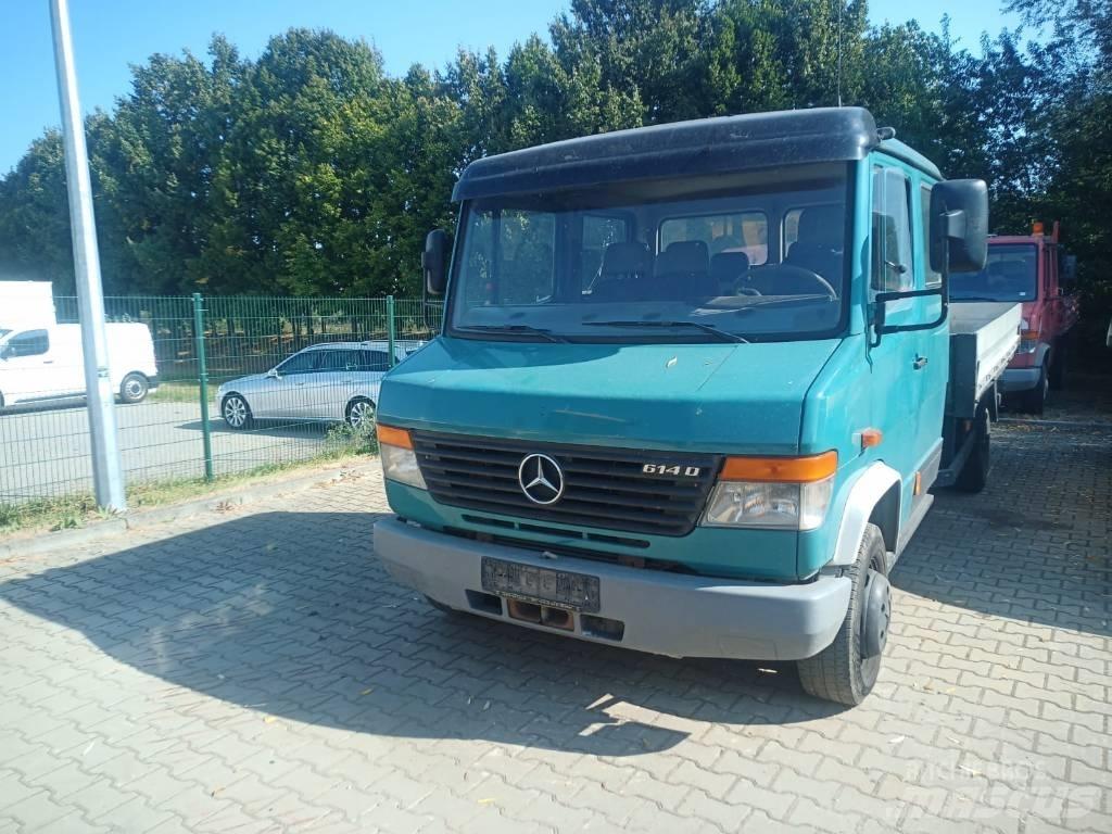 Mercedes-Benz 614 D Camion à rideaux coulissants (PLSC)