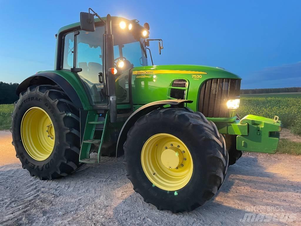 John Deere 7530 Tracteur