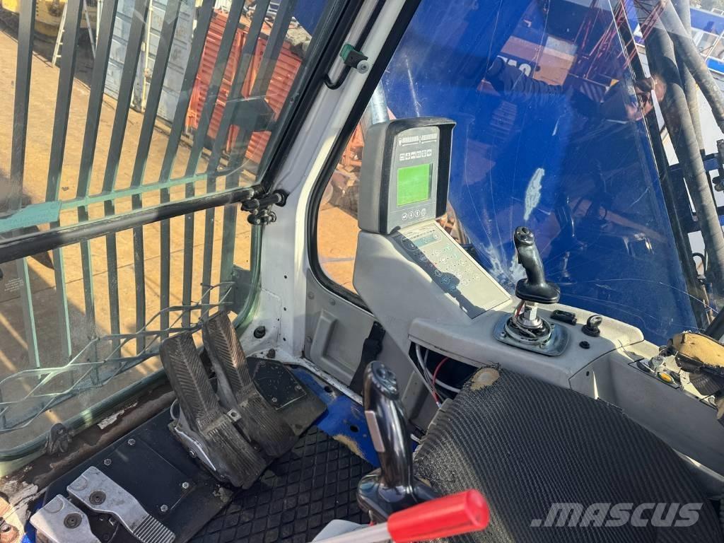 Liebherr R 924 B EW Pelle à déchets