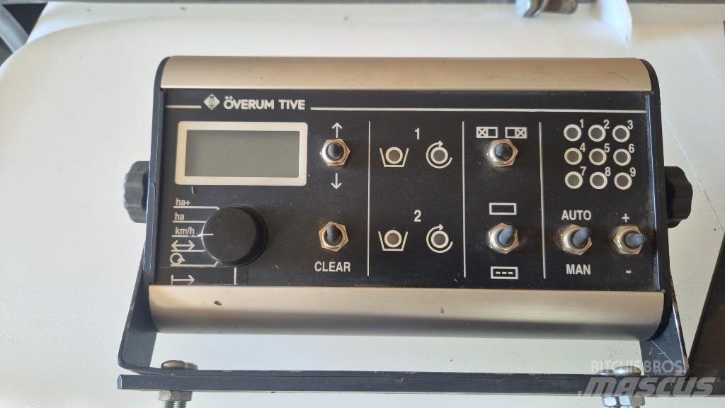 Överum Wing Jet 4012 Semoir à engrais