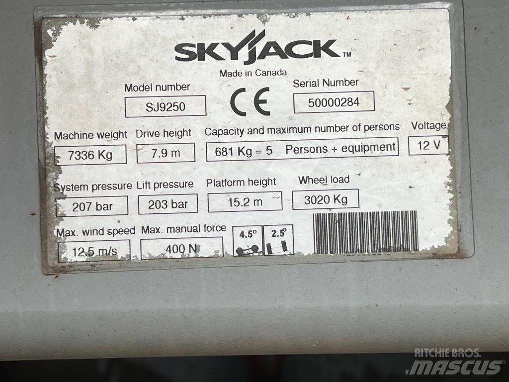 SkyJack SJ 9250 Nacelle ciseaux