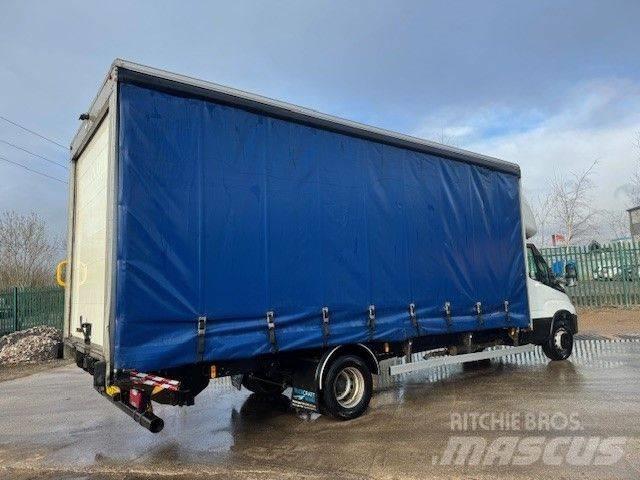 Iveco Daily 70-180 Camion à rideaux coulissants (PLSC)