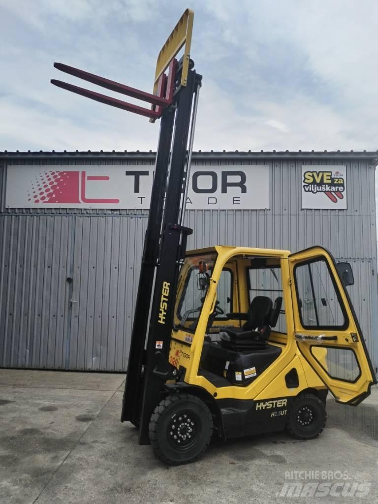 Hyster H2.5UT Chariots diesel