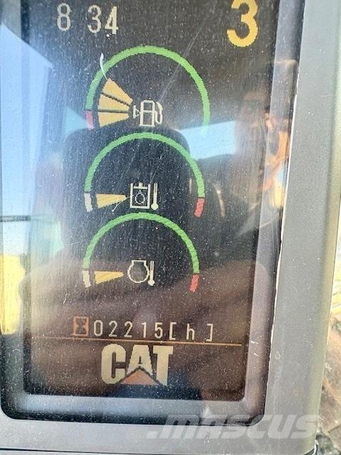 CAT 320 D Pelle sur chenilles