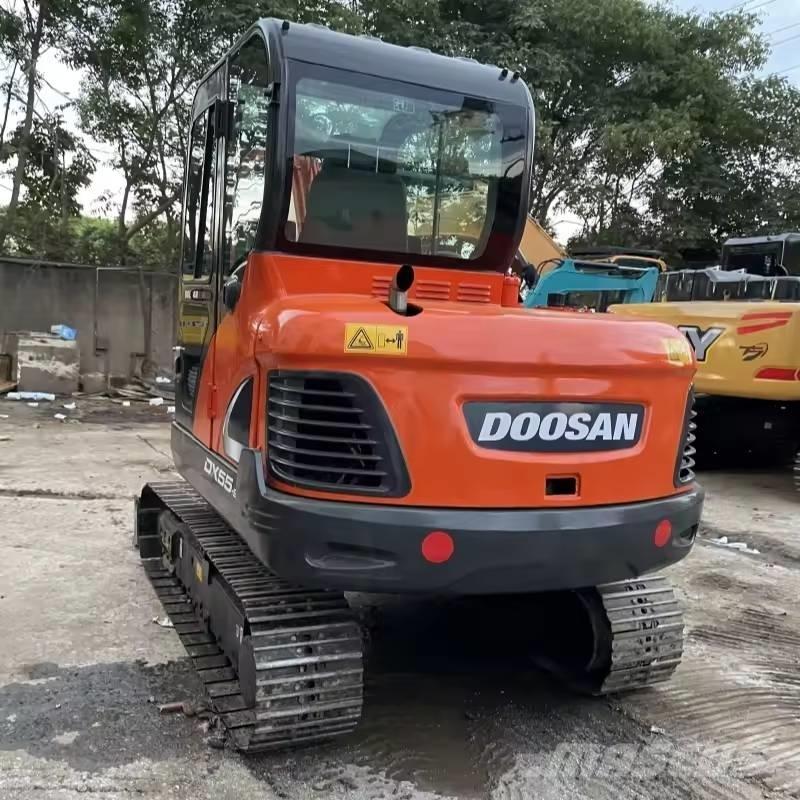 Doosan DX55-9C Mini pelle < 7t