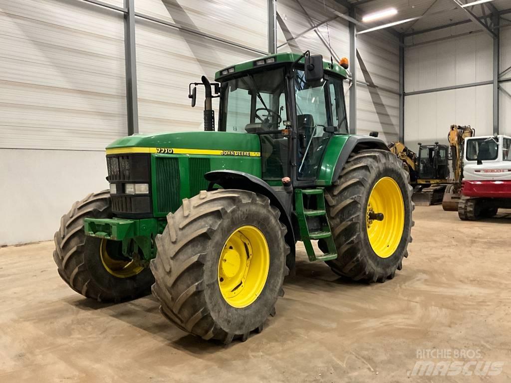 John Deere 7710 Tracteur