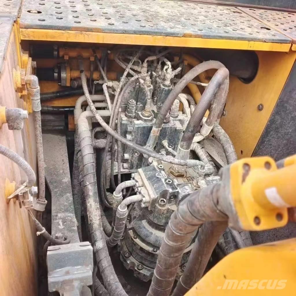 Hyundai R225LVS Pelle sur chenilles