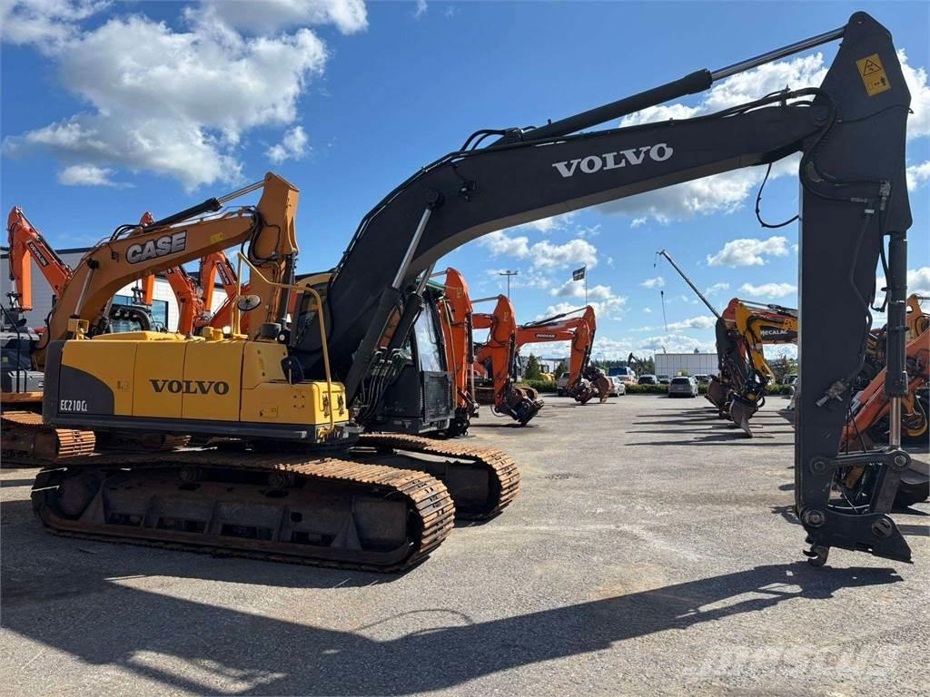 Volvo EC210CL Pelle sur chenilles