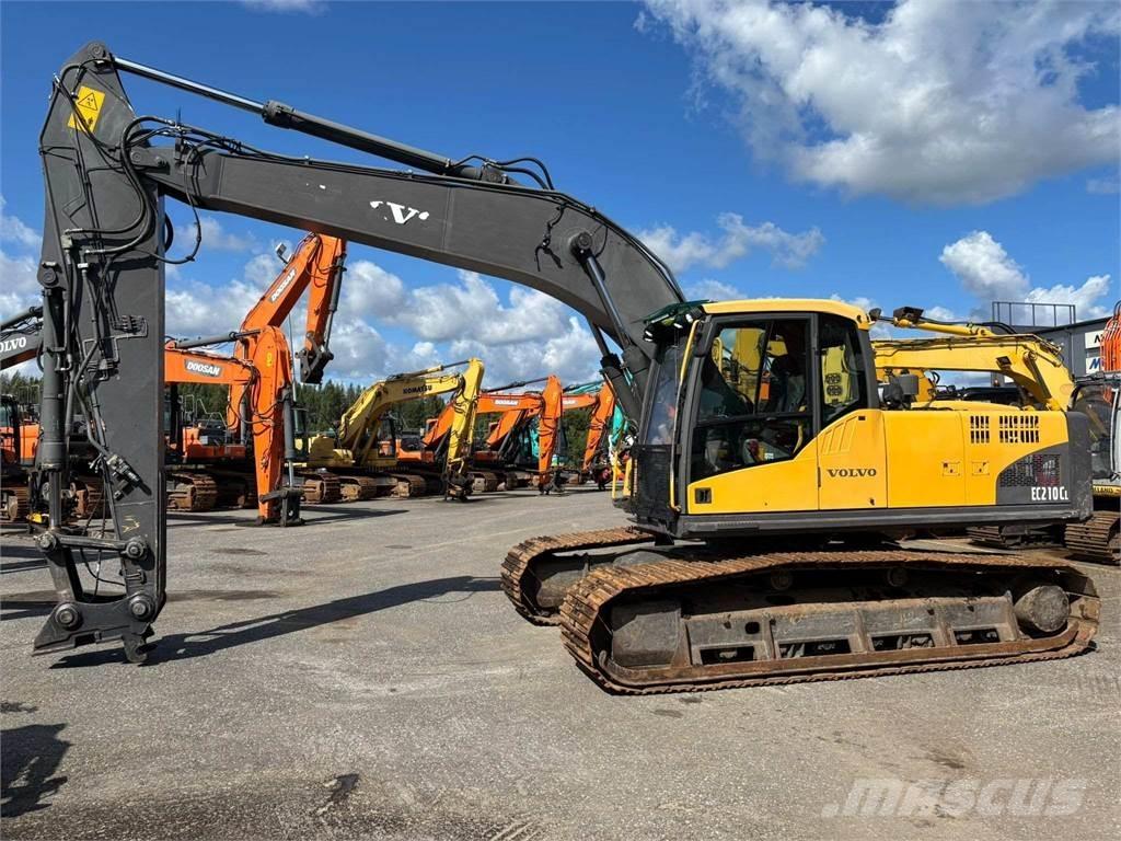 Volvo EC210CL Pelle sur chenilles