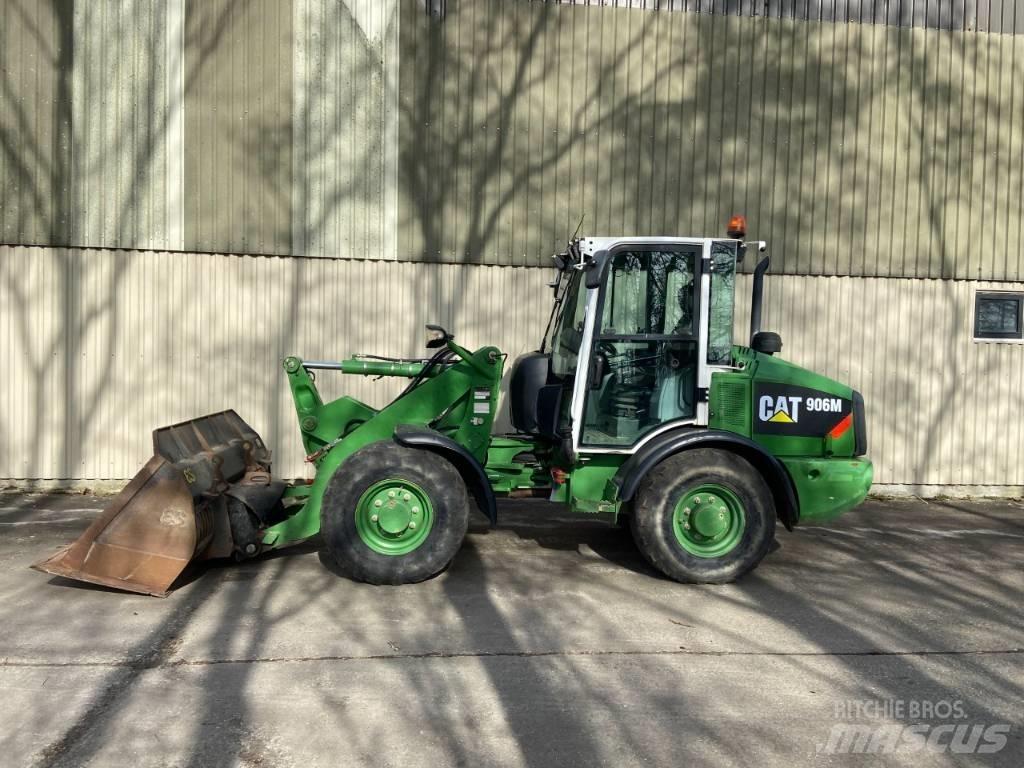 CAT 906M Chargeuse sur pneus