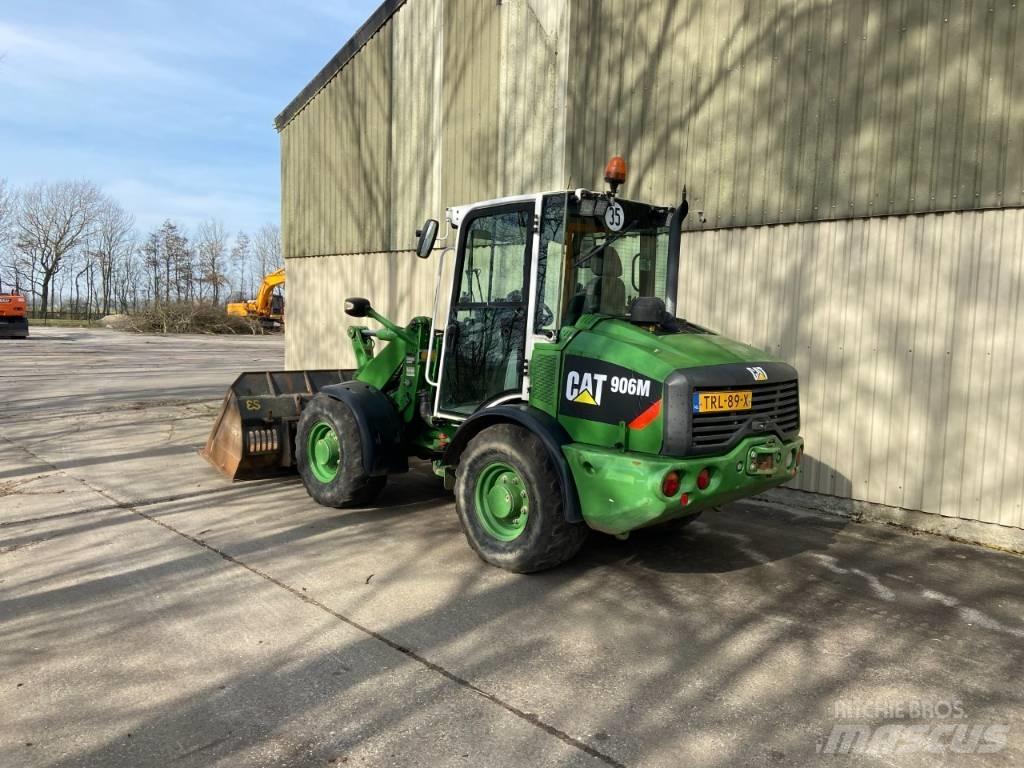 CAT 906M Chargeuse sur pneus