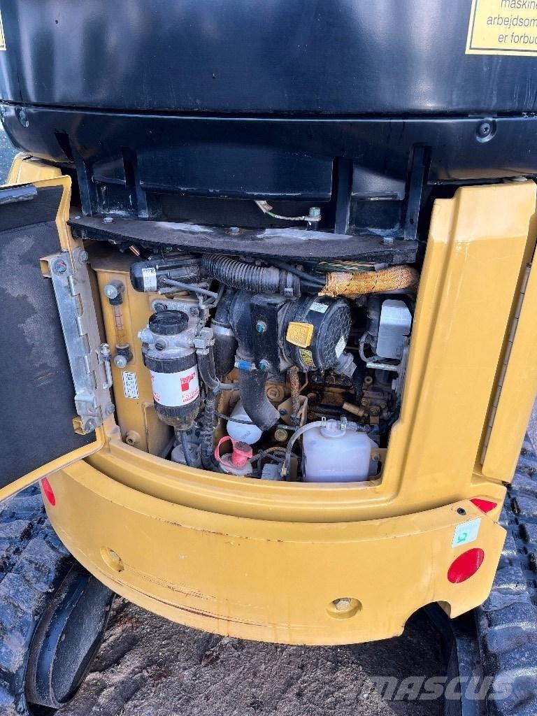 CAT 302 Mini pelle < 7t