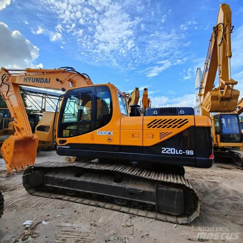 Hyundai 220-9s Pelle sur chenilles
