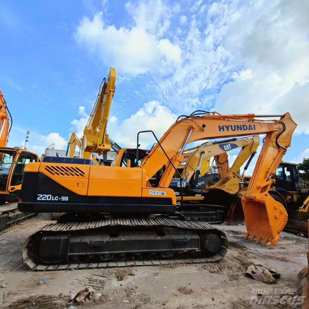 Hyundai 220-9s Pelle sur chenilles