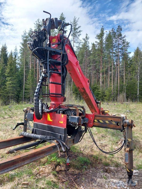 Epsilon Q150L97 Grue forestière
