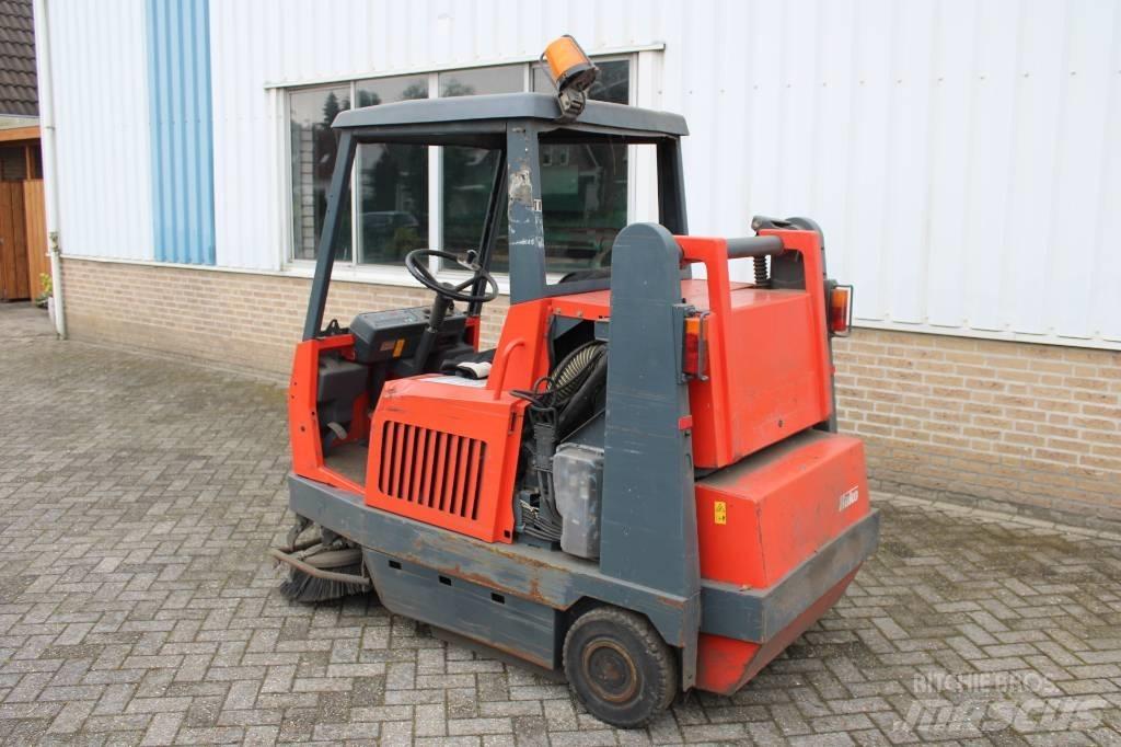  Hako-Jonas 1450E Balayeuse / Autolaveuse